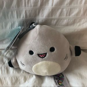 Squishmallow Gordon the shark clip-on NWT